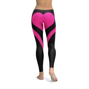 GEARBUNCH leggings heart shaped black pink size S NWT!